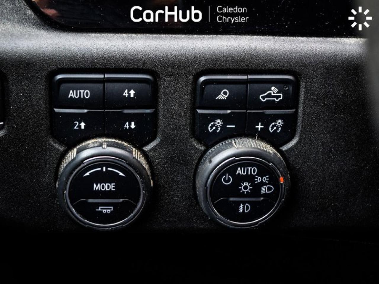 2024 Chevrolet Silverado 2500 HD LT4WD Crew Cab 159" 6.6L 5 passengers with captain chair Photo