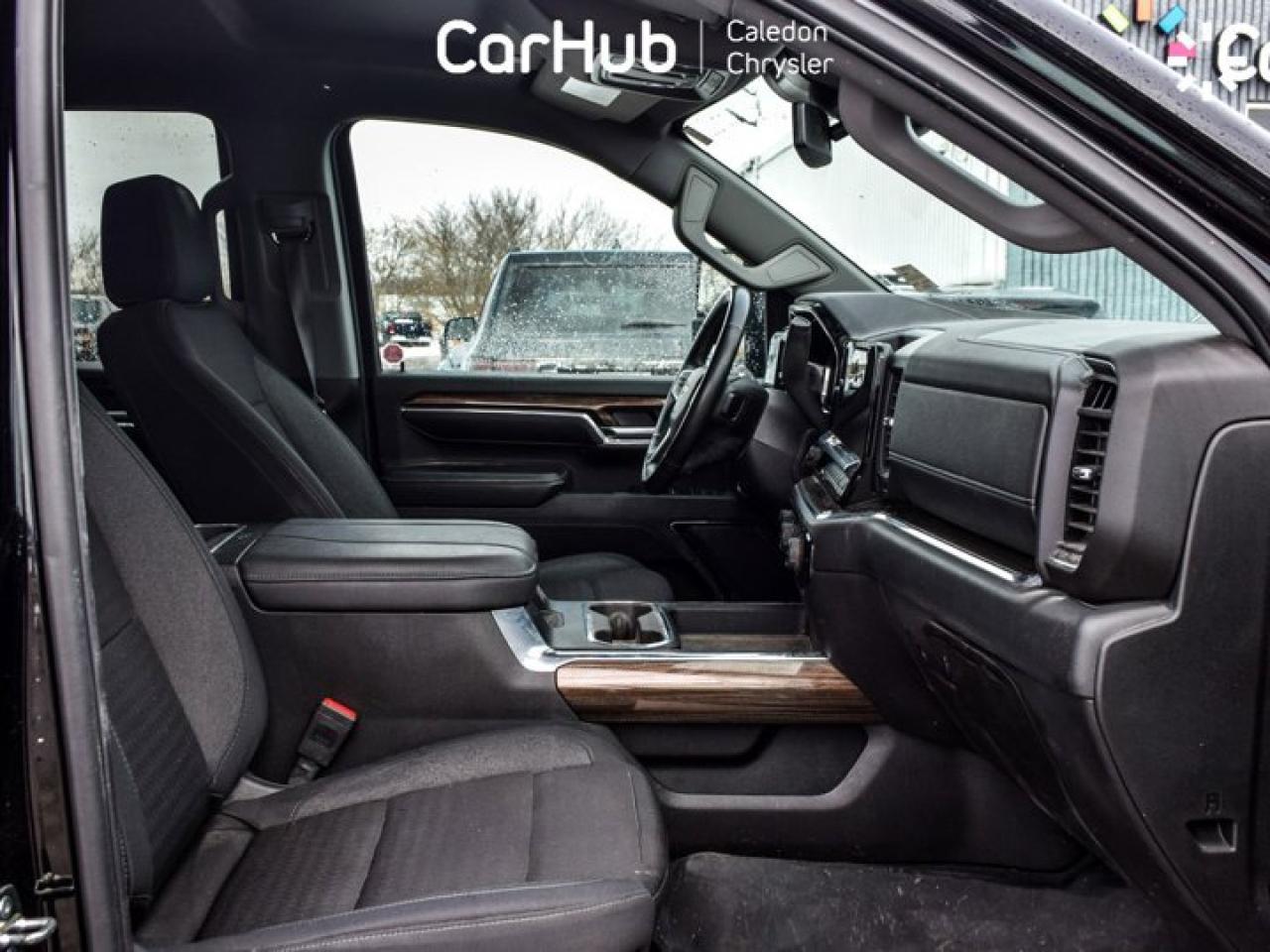 2024 Chevrolet Silverado 2500 HD LT4WD Crew Cab 159" 6.6L 5 passengers with captain chair Photo