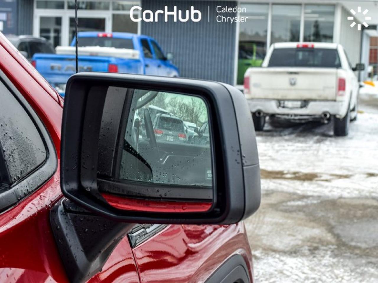 2024 GMC Sierra 1500 Elevation 4WD Crew Cab 147" 6 Passenger 13.4"Display Photo