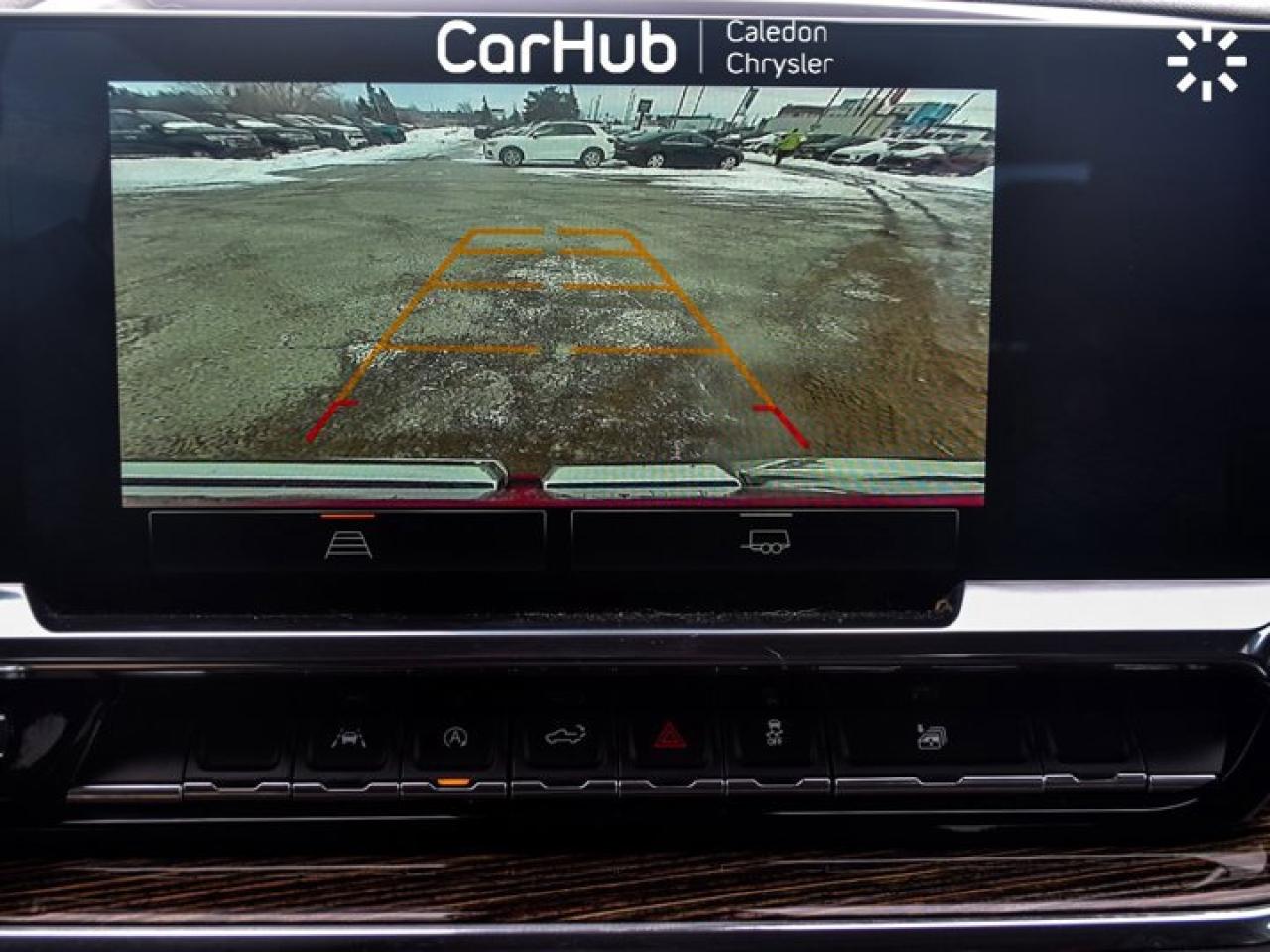 2024 GMC Sierra 1500 Elevation 4WD Crew Cab 147" 6 Passenger 13.4"Display Photo