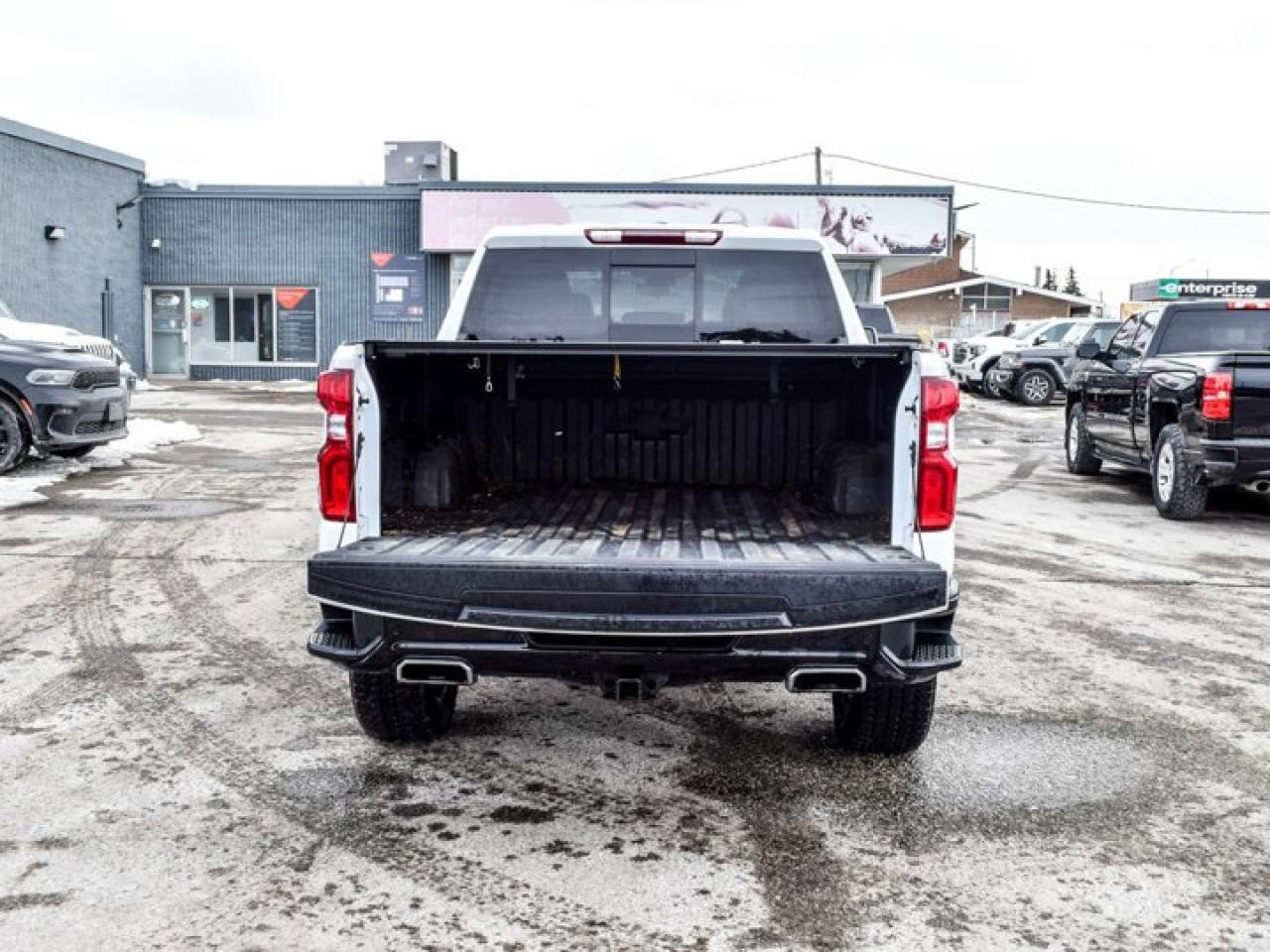 2024 Chevrolet Silverado 1500 4WD Crew Cab 147" LT Trail Boss 5.3L Leather 5 passengers with captain chair Photo