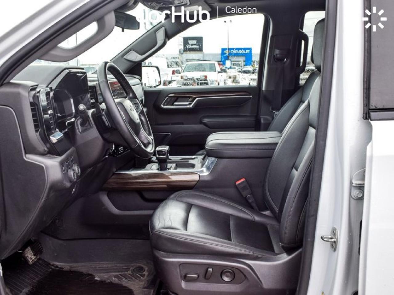 2024 Chevrolet Silverado 1500 4WD Crew Cab 147" LT Trail Boss 5.3L Leather 5 passengers with captain chair Photo