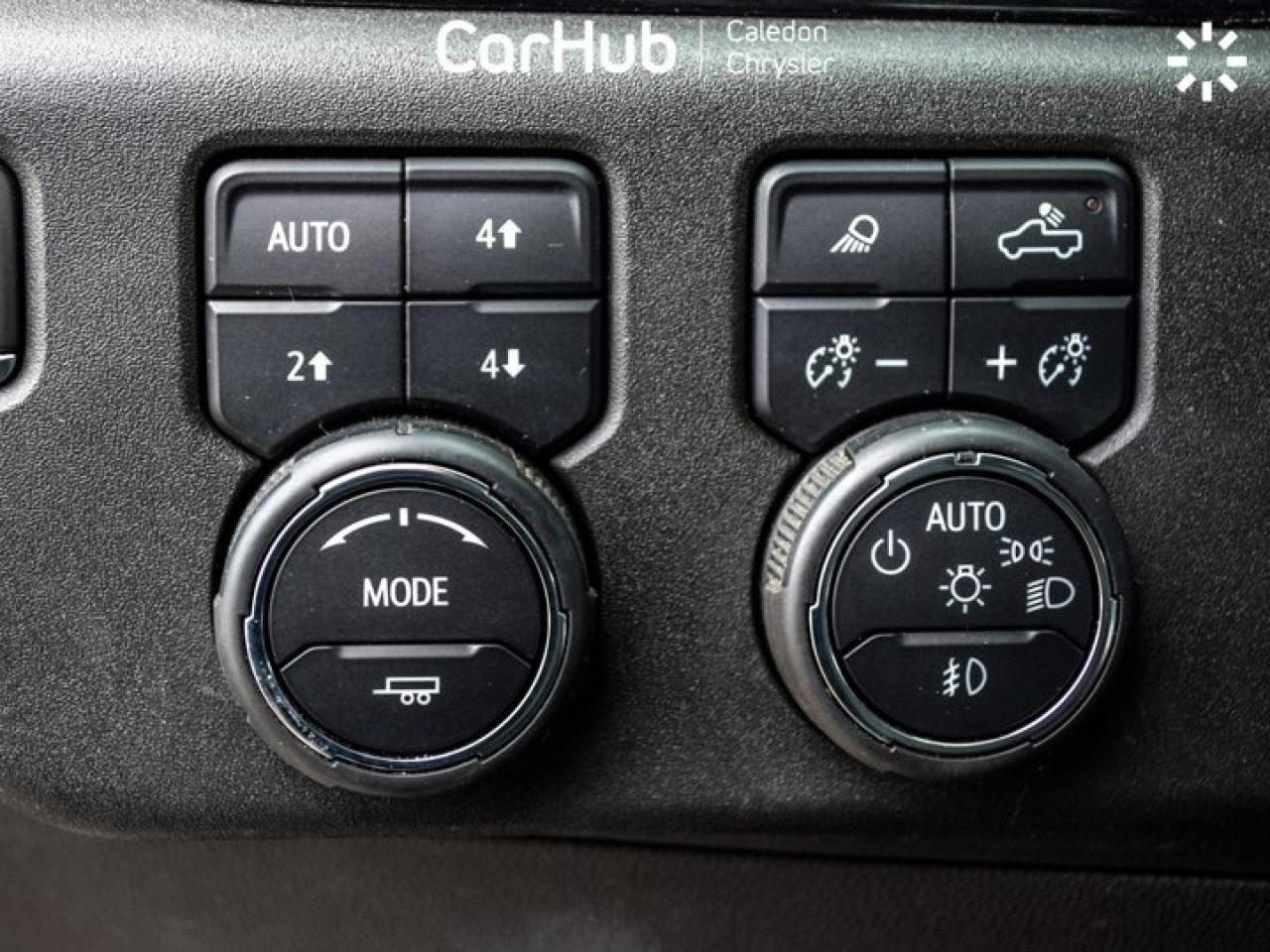 2024 Chevrolet Silverado 1500 4WD Crew Cab 147" LT Trail Boss 5.3L Leather 5 passengers with captain chair Photo