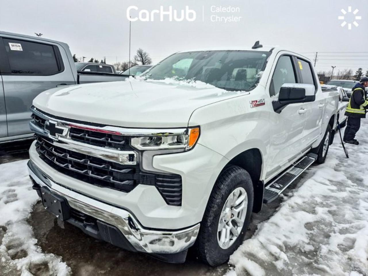 2023 Chevrolet Silverado 1500 LT 4WD Crew Cab 147" 5.3L 5 passengers with captain chair Photo