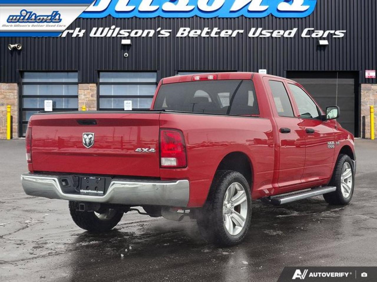 2017 RAM 1500 SXT 4X4 | 5.7L Hemi | Class IV Hitch Receiver | Power Group | Side Steps | and More ! Photo4