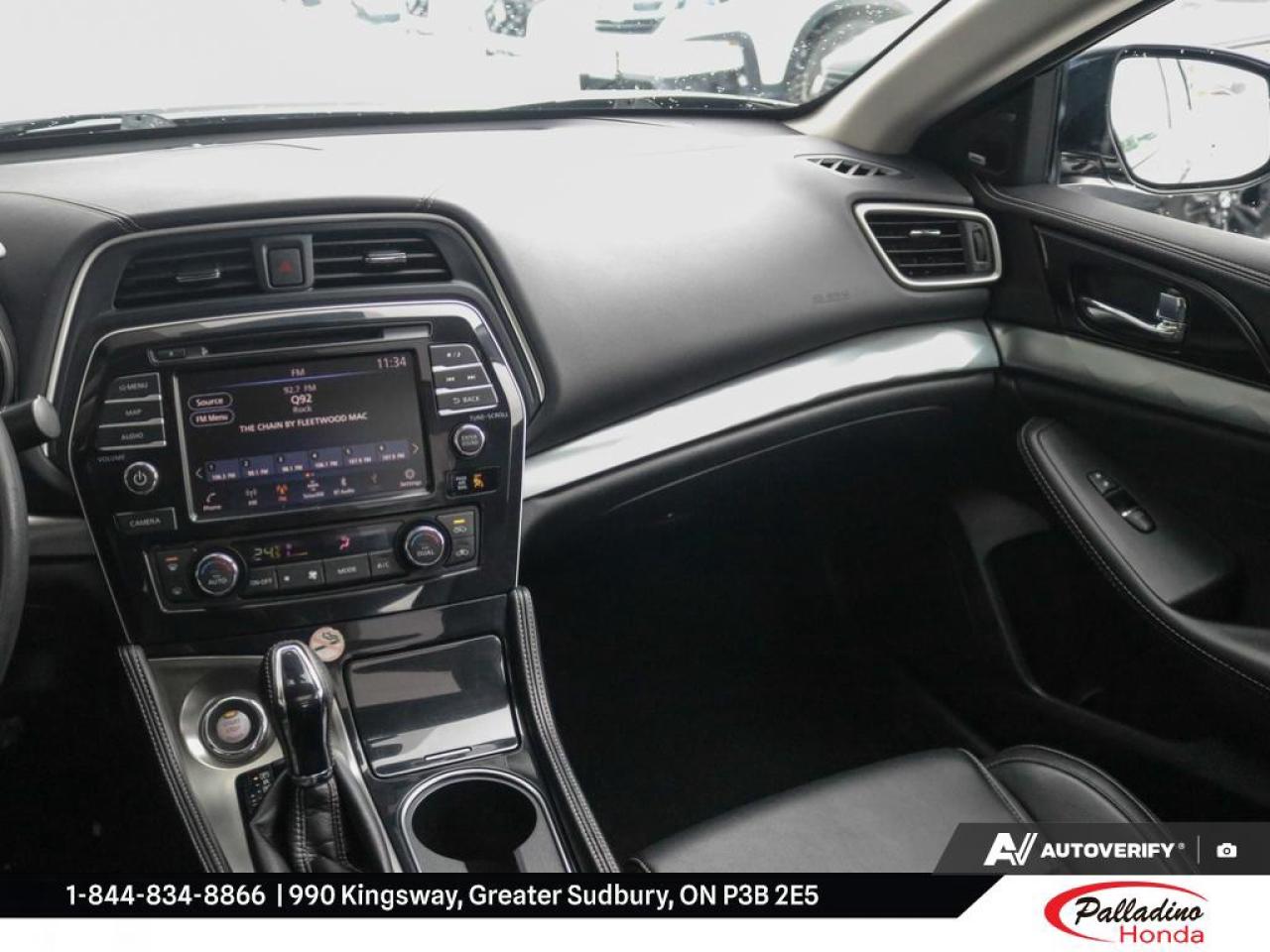 2023 Nissan Maxima SL Photo