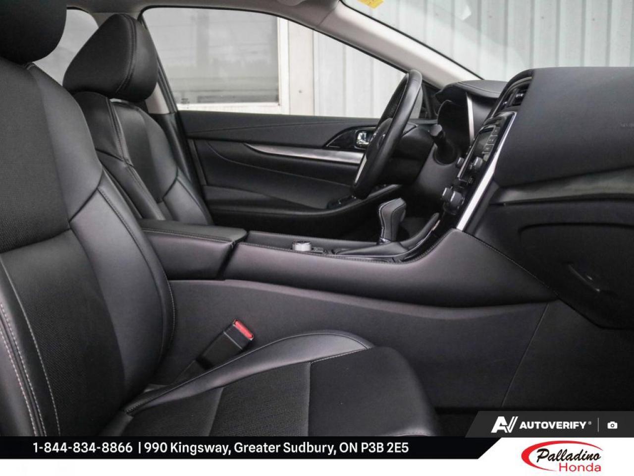 2023 Nissan Maxima SL Photo