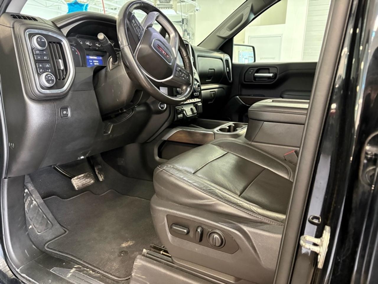 2020 GMC Sierra 1500 SLT Photo