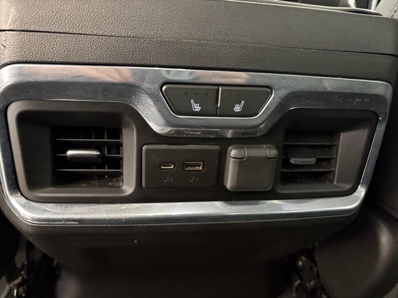 2020 GMC Sierra 1500 SLT Photo