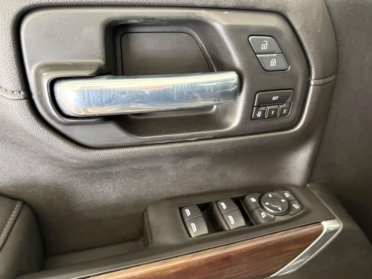 2020 GMC Sierra 1500 SLT Photo