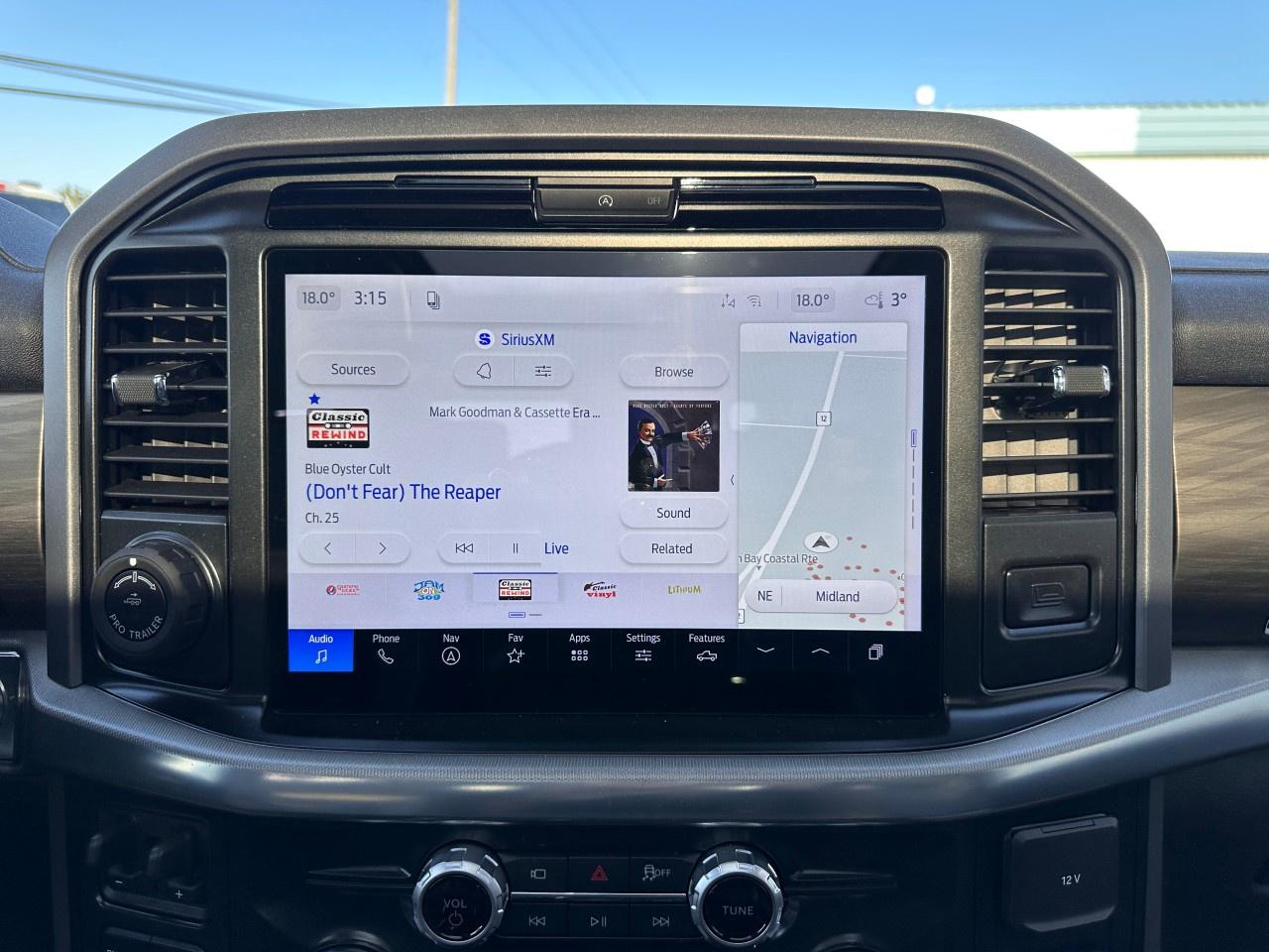 2026 Ford F-150 Lariat 4WD SuperCrew 5.5' Box Photo