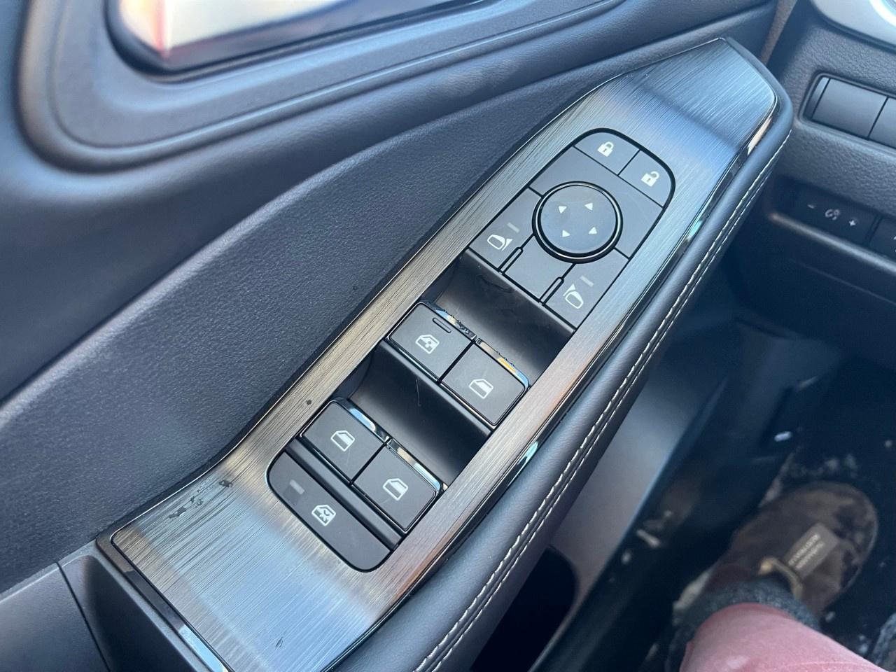 2026 Nissan Rogue AWD SV Moonroof Photo