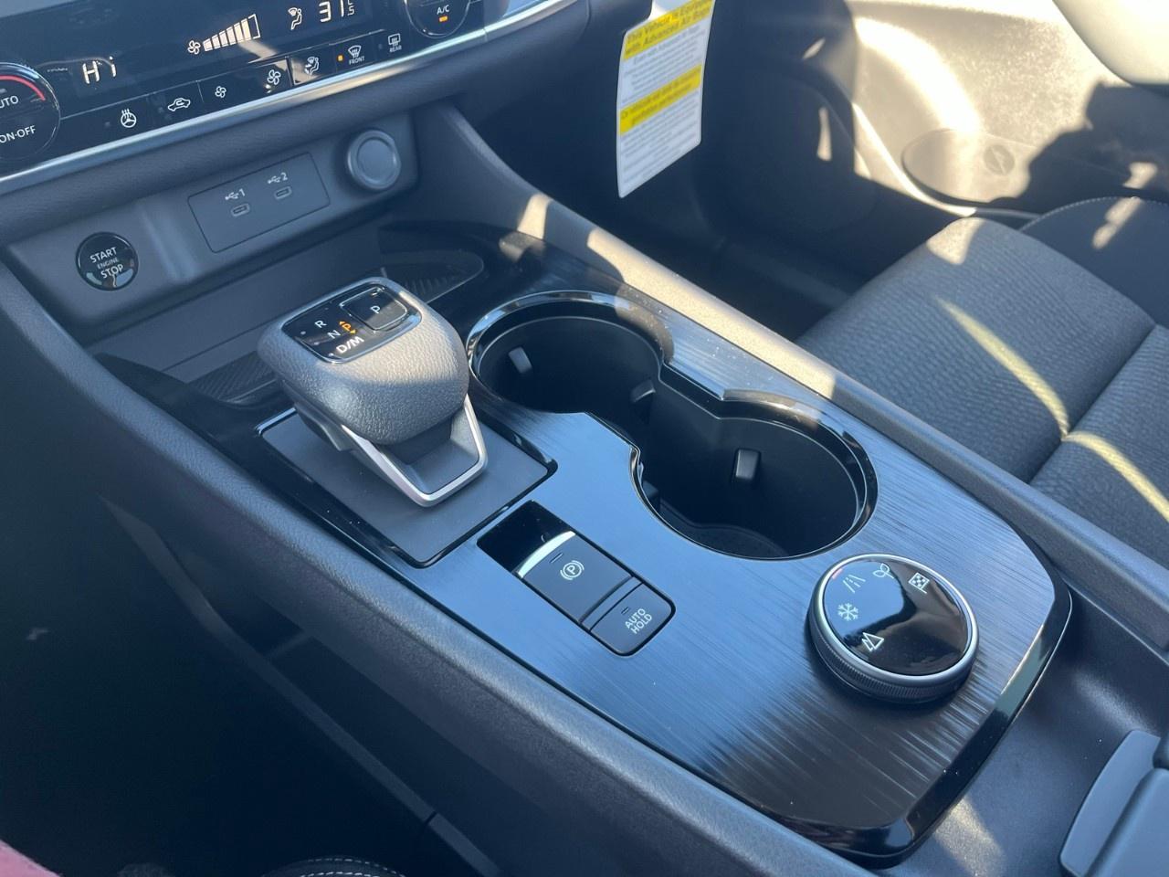 2026 Nissan Rogue AWD SV Moonroof Photo