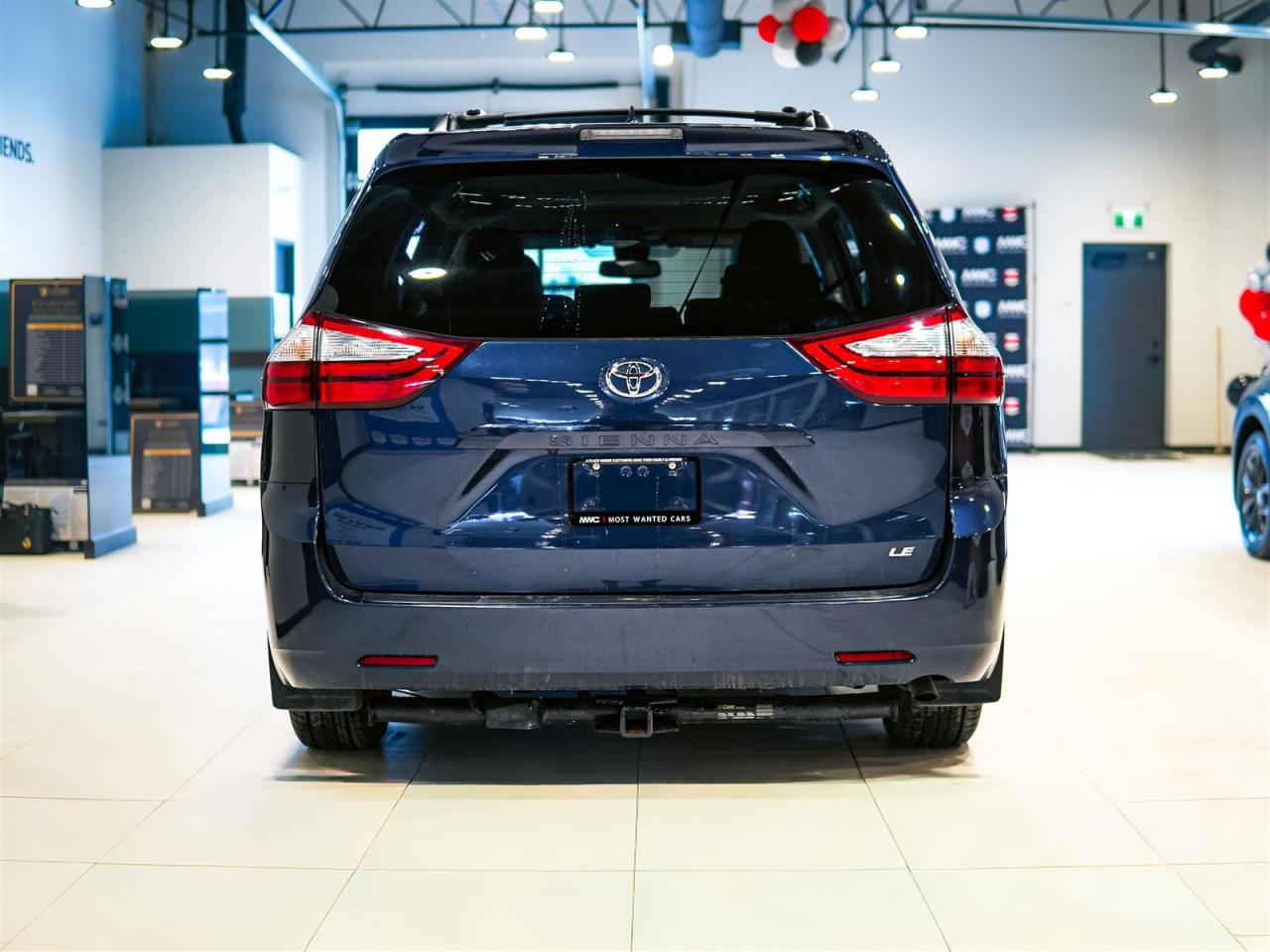 2019 Toyota Sienna LE | NO ACCIDENTS | ALLOYS | HEATED SEATS Photo