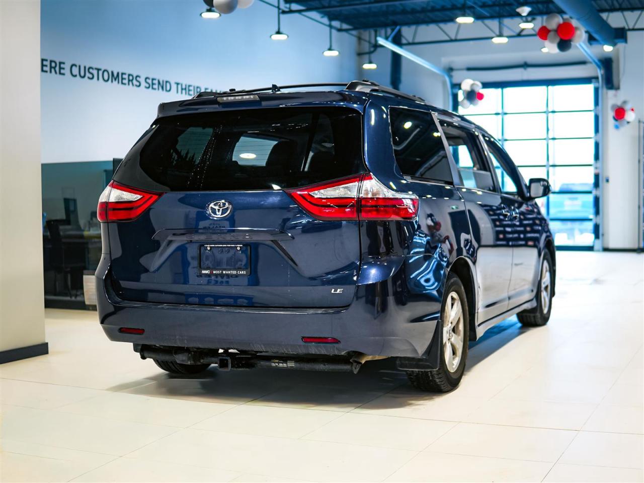 2019 Toyota Sienna LE | NO ACCIDENTS | ALLOYS | HEATED SEATS Photo