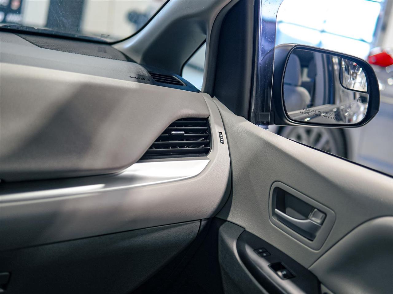 2019 Toyota Sienna LE | NO ACCIDENTS | ALLOYS | HEATED SEATS Photo