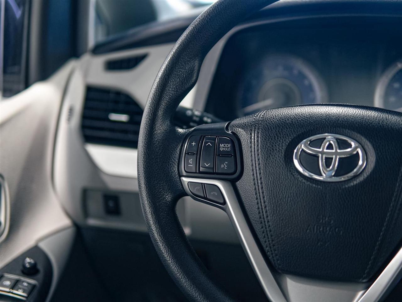 2019 Toyota Sienna LE | NO ACCIDENTS | ALLOYS | HEATED SEATS Photo