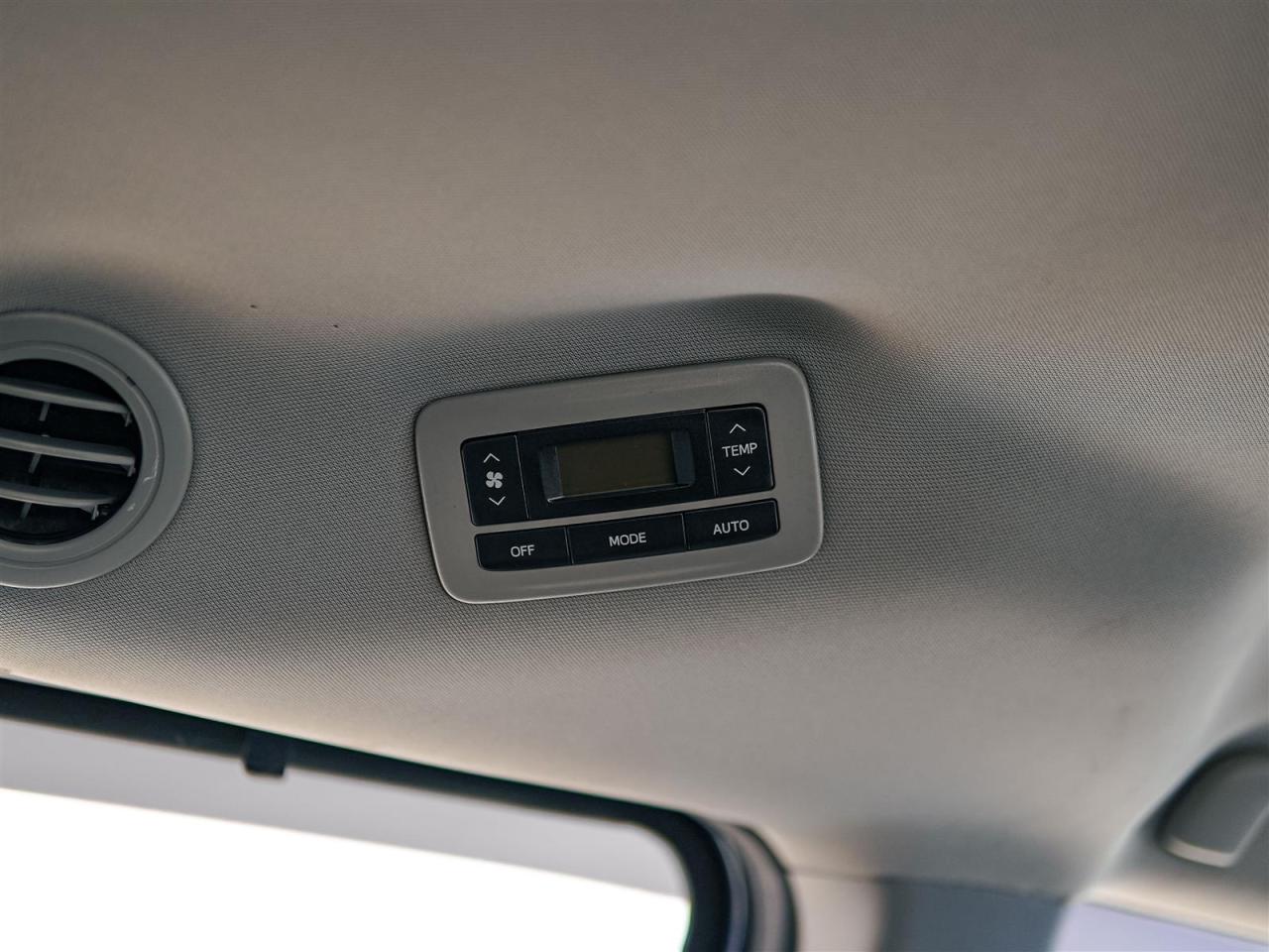 2019 Toyota Sienna LE | NO ACCIDENTS | ALLOYS | HEATED SEATS Photo