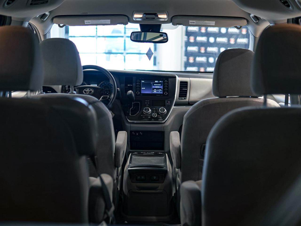 2019 Toyota Sienna LE | NO ACCIDENTS | ALLOYS | HEATED SEATS Photo