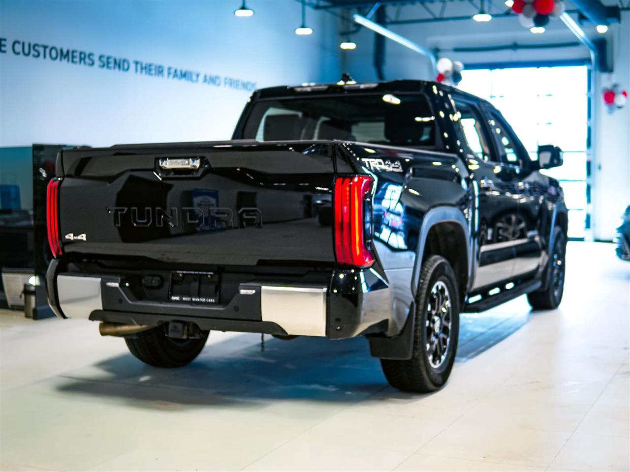 2022 Toyota Tundra CREW MAX | LIMITED | TRD | 4X4 | NO ACCIDENTS Photo