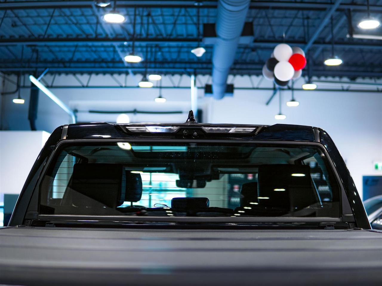 2022 Toyota Tundra CREW MAX | LIMITED | TRD | 4X4 | NO ACCIDENTS Photo