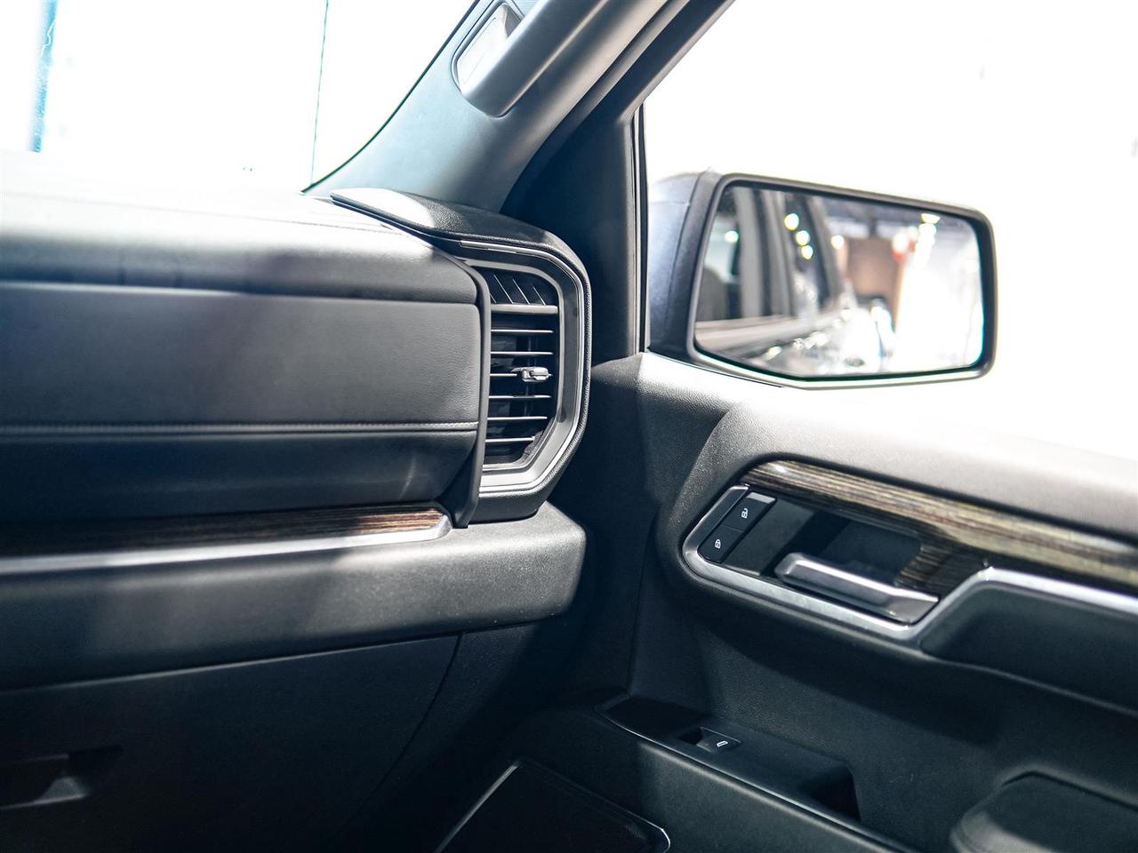 2024 GMC Sierra 1500 ELEVATION CREW CAB 4WD | DIESEL | X31 | PREF PKG Photo