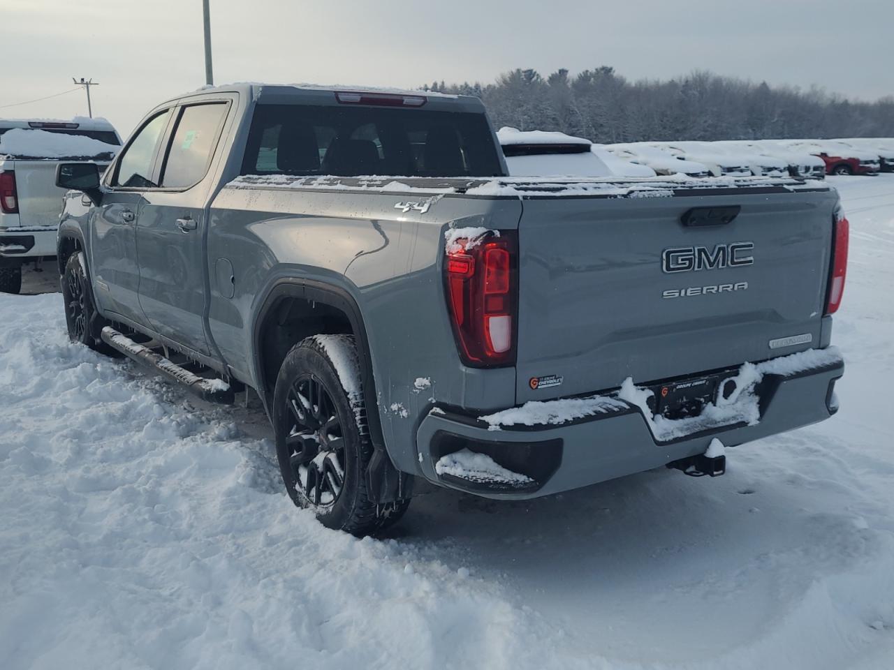 2024 GMC Sierra 1500 ELEVATION CREW CAB 4WD | NO ACCIDENTS Photo
