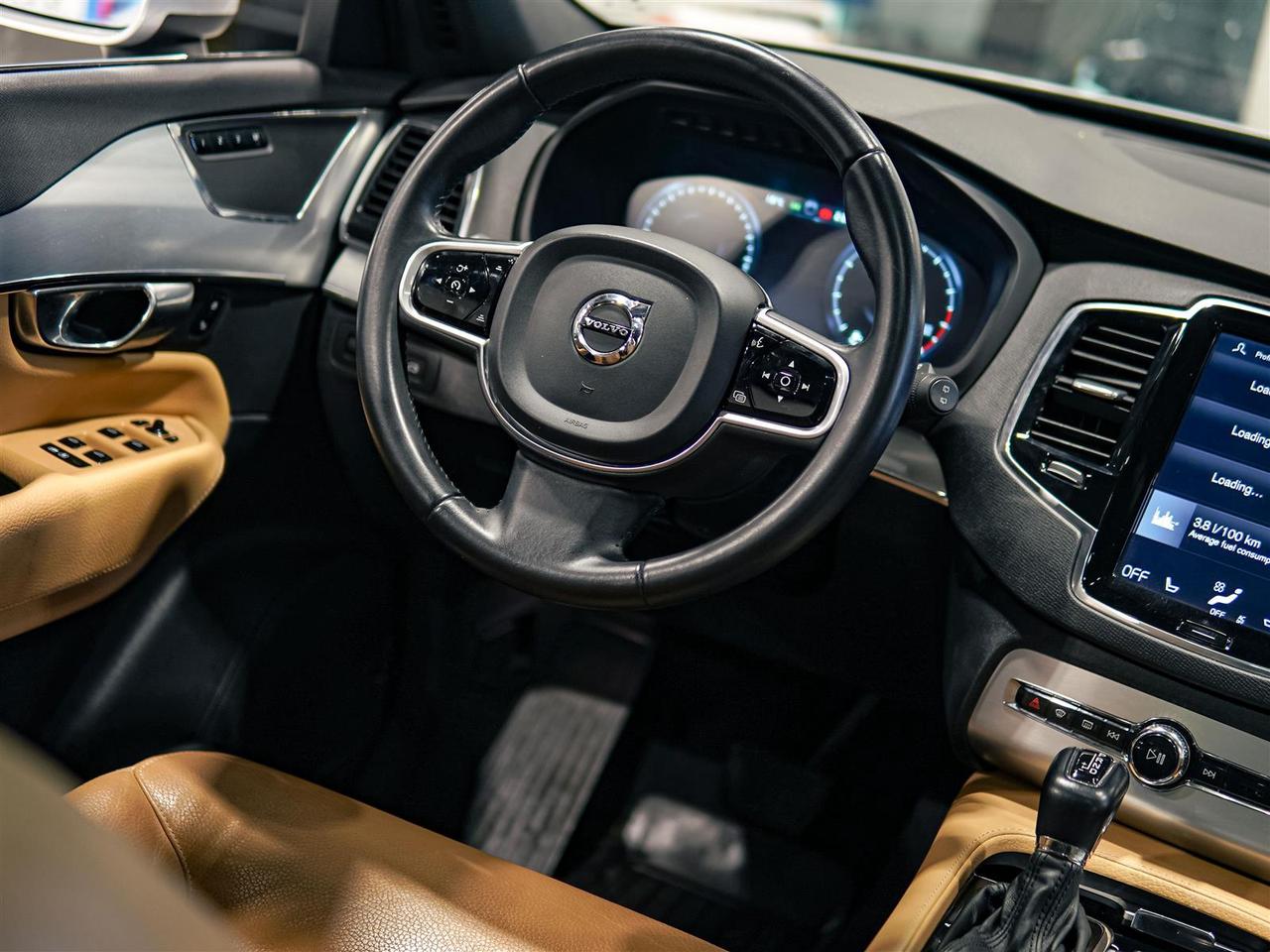 2018 Volvo XC90 MOMENTUM PLUS | VISION PKG | CONV PKG | AWD | NO ACCIDENTS Photo