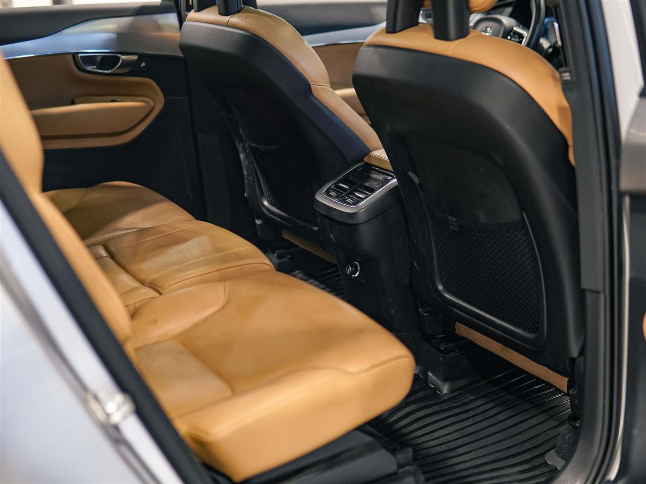 2018 Volvo XC90 MOMENTUM PLUS | VISION PKG | CONV PKG | AWD | NO ACCIDENTS Photo