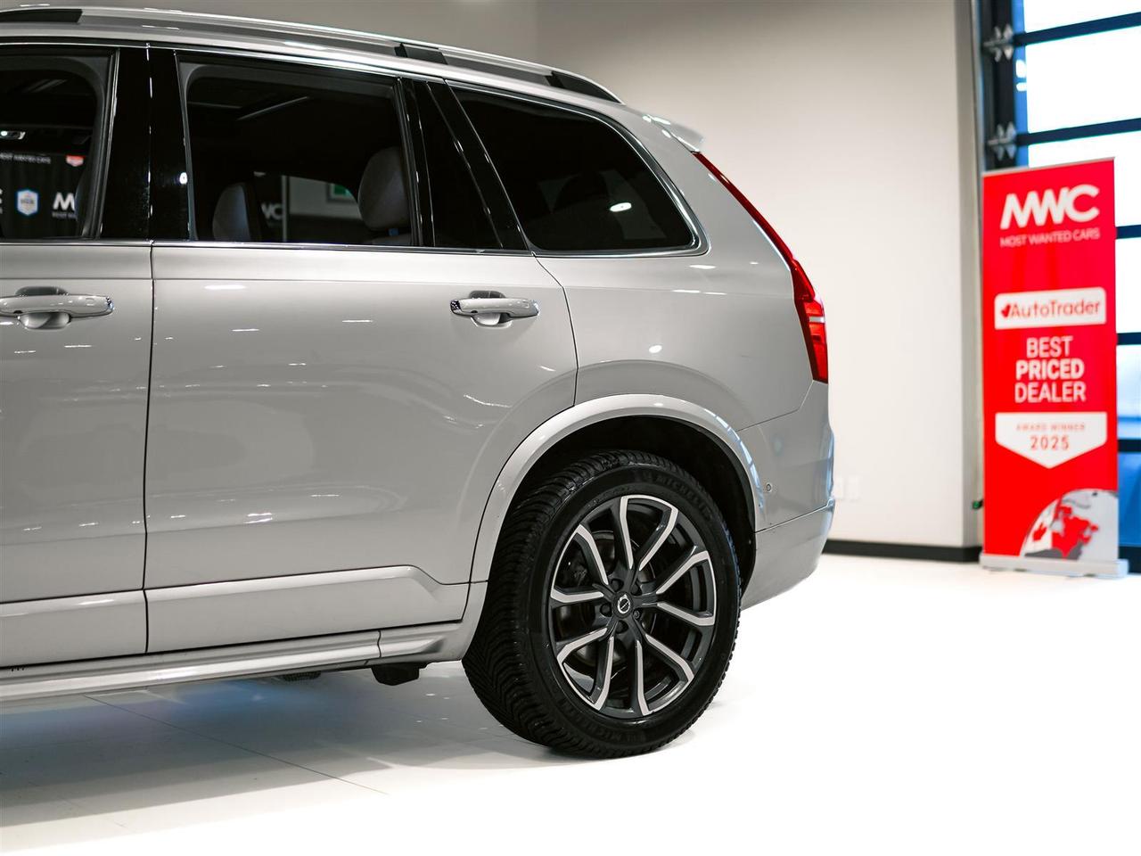 2018 Volvo XC90 MOMENTUM PLUS | VISION PKG | CONV PKG | AWD | NO ACCIDENTS Photo