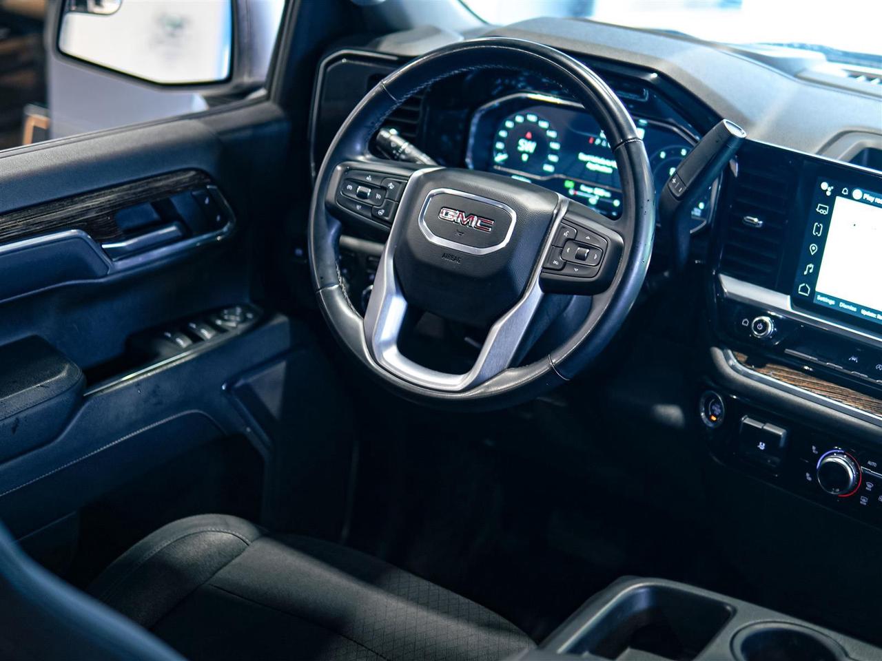 2023 GMC Sierra 1500 ELEVATION CREW CAB 4WD | NO ACCIDENTS Photo