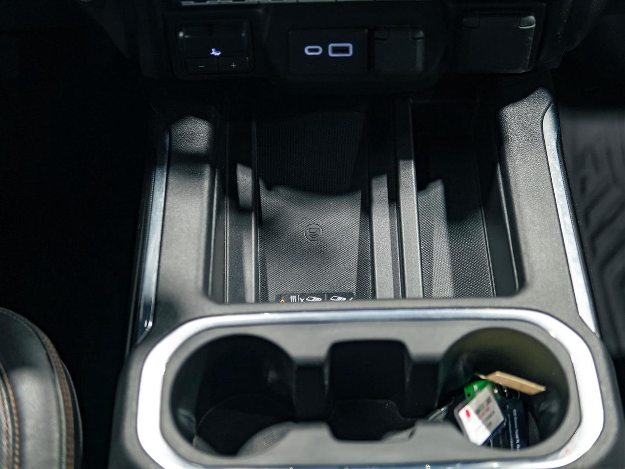 2022 GMC Sierra 1500 Limited Limited AT4 | 6.2L V8 CREW | LTHR | SUNROOF | BOSE Photo