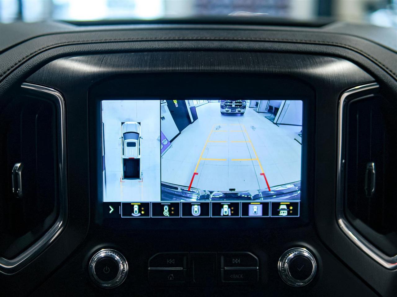 2022 GMC Sierra 1500 Limited Limited AT4 | 6.2L V8 CREW | LTHR | SUNROOF | BOSE Photo