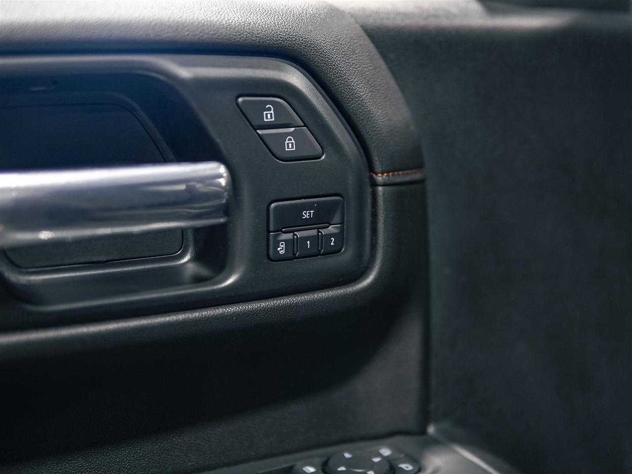 2022 GMC Sierra 1500 Limited Limited AT4 | 6.2L V8 CREW | LTHR | SUNROOF | BOSE Photo