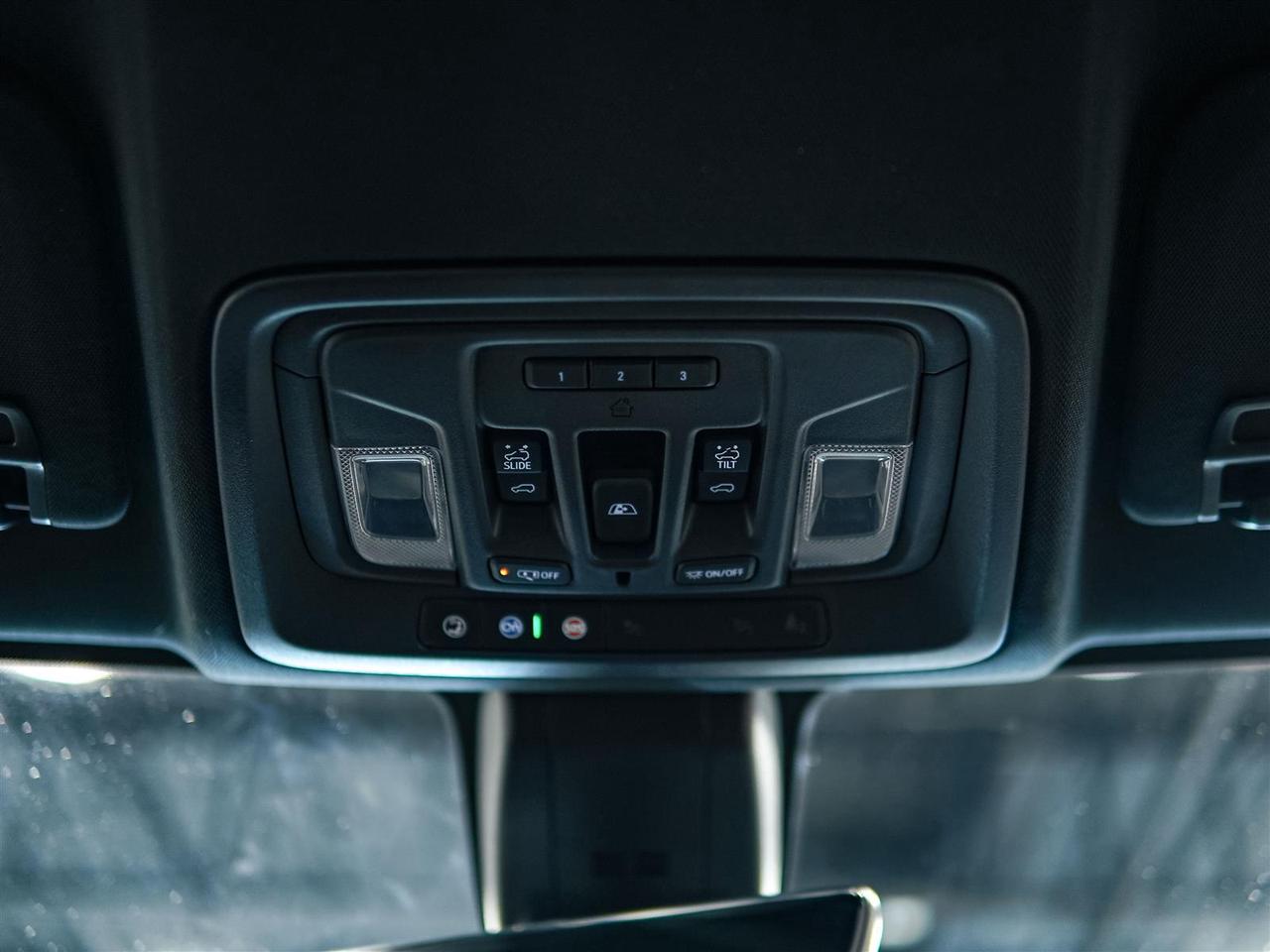 2022 GMC Sierra 1500 Limited Limited AT4 | 6.2L V8 CREW | LTHR | SUNROOF | BOSE Photo