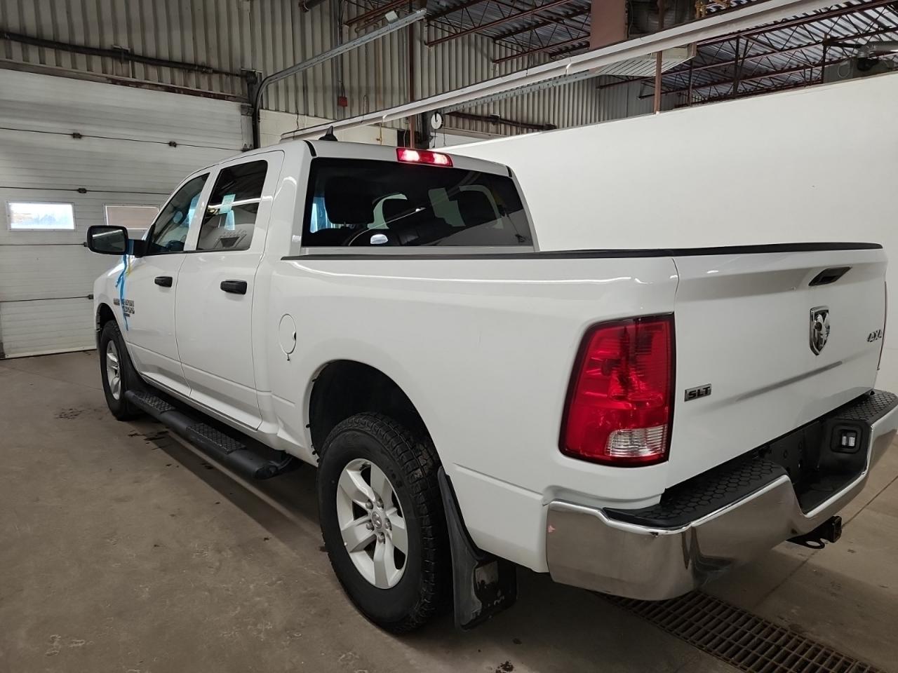 2023 RAM 1500 Classic SLT CREW CAB | 4X4 | CREW | 5.7 HEMI | LUX PKG | CONV PKG Photo