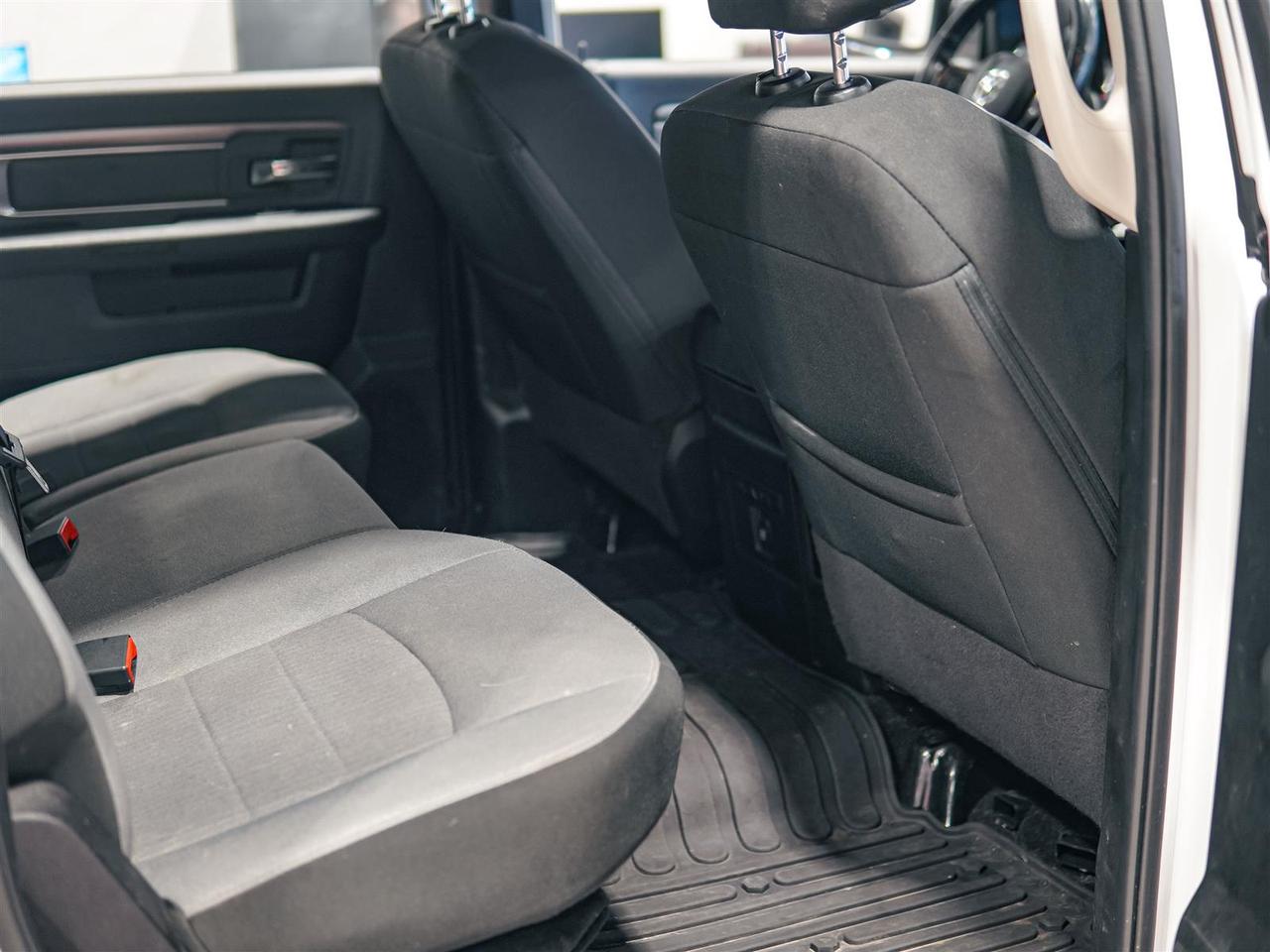 2023 RAM 1500 Classic SLT CREW CAB | 4X4 | CREW | 5.7 HEMI | LUX PKG | CONV PKG Photo