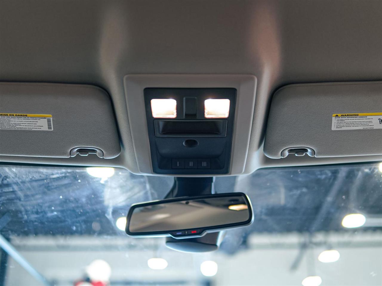 2023 RAM 1500 Classic SLT CREW CAB | 4X4 | CREW | 5.7 HEMI | LUX PKG | CONV PKG Photo