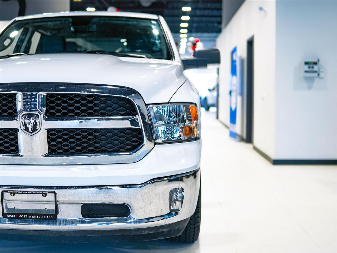 2023 RAM 1500 Classic SLT CREW CAB | 4X4 | CREW | 5.7 HEMI | LUX PKG | CONV PKG Photo