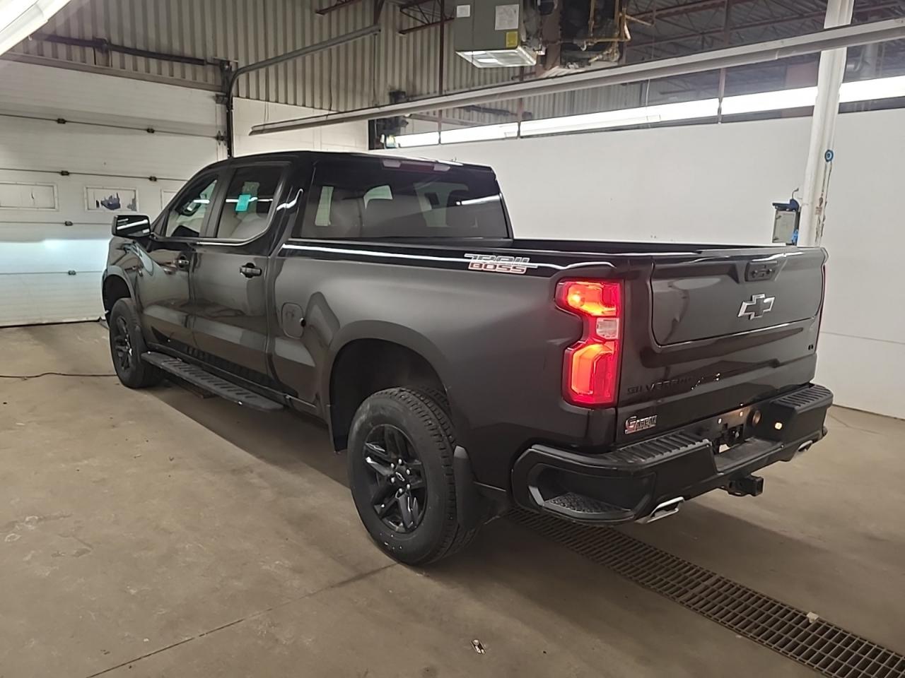 2023 Chevrolet Silverado 1500 LT TRAIL BOSS CREW CAB | DIESEL | NO ACCIDENTS Photo