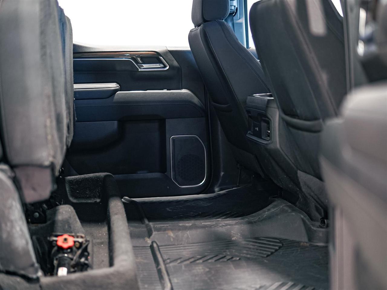 2023 Chevrolet Silverado 1500 LT TRAIL BOSS CREW CAB | DIESEL | NO ACCIDENTS Photo