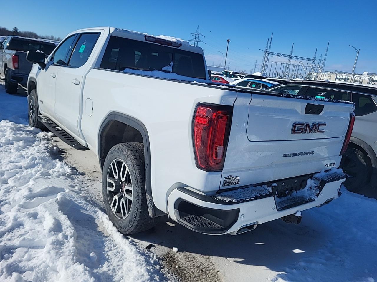 2022 GMC Sierra 1500 AT4 CREW CAB 4WD | DIESEL | NO ACCIDENTS Photo