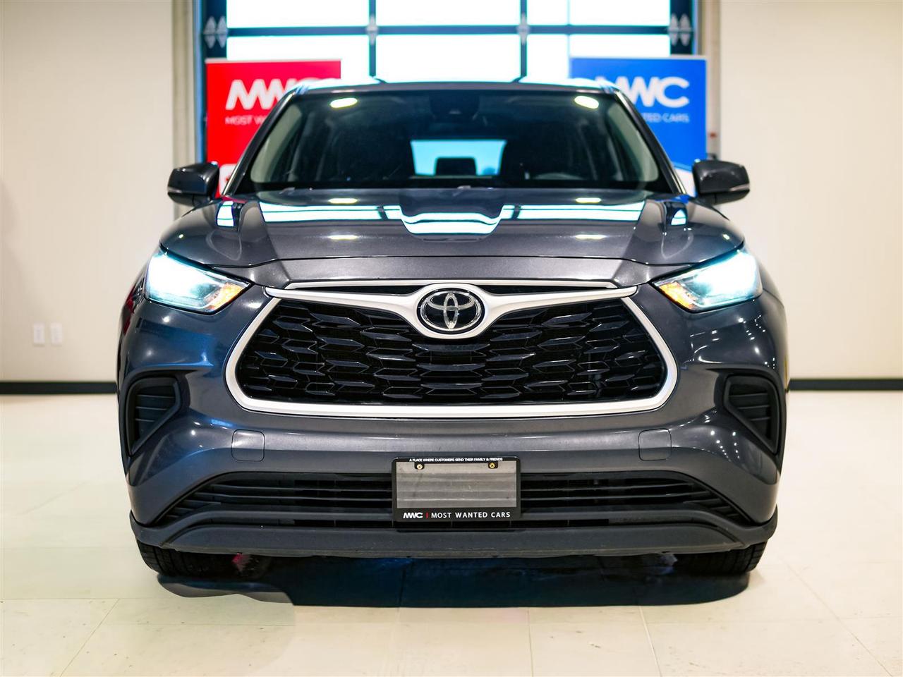 2022 Toyota Highlander LE AWD | NO ACCIDENTS | BLIND SPOT | ALLOYS Photo2