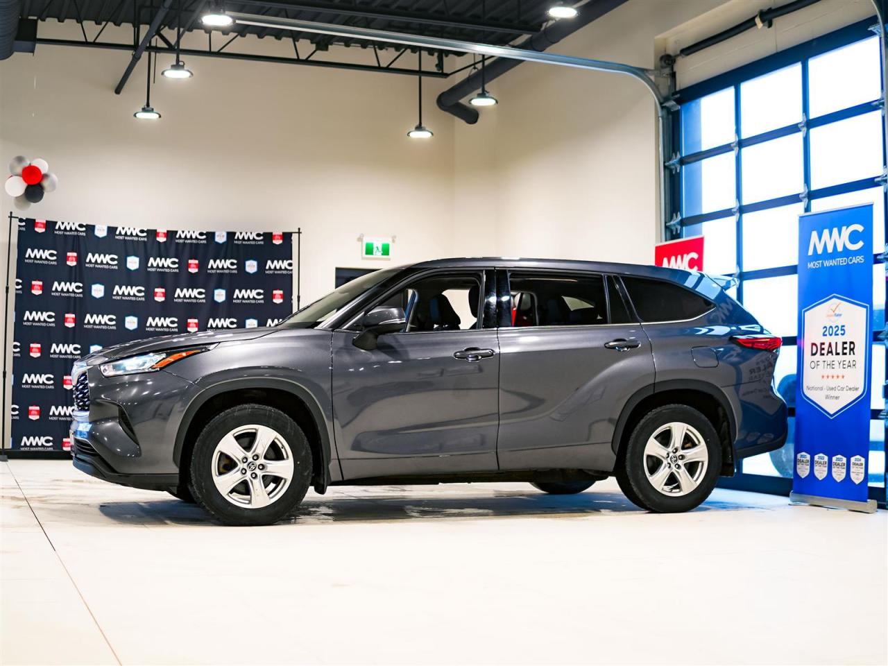 2022 Toyota Highlander LE AWD | NO ACCIDENTS | BLIND SPOT | ALLOYS Photo