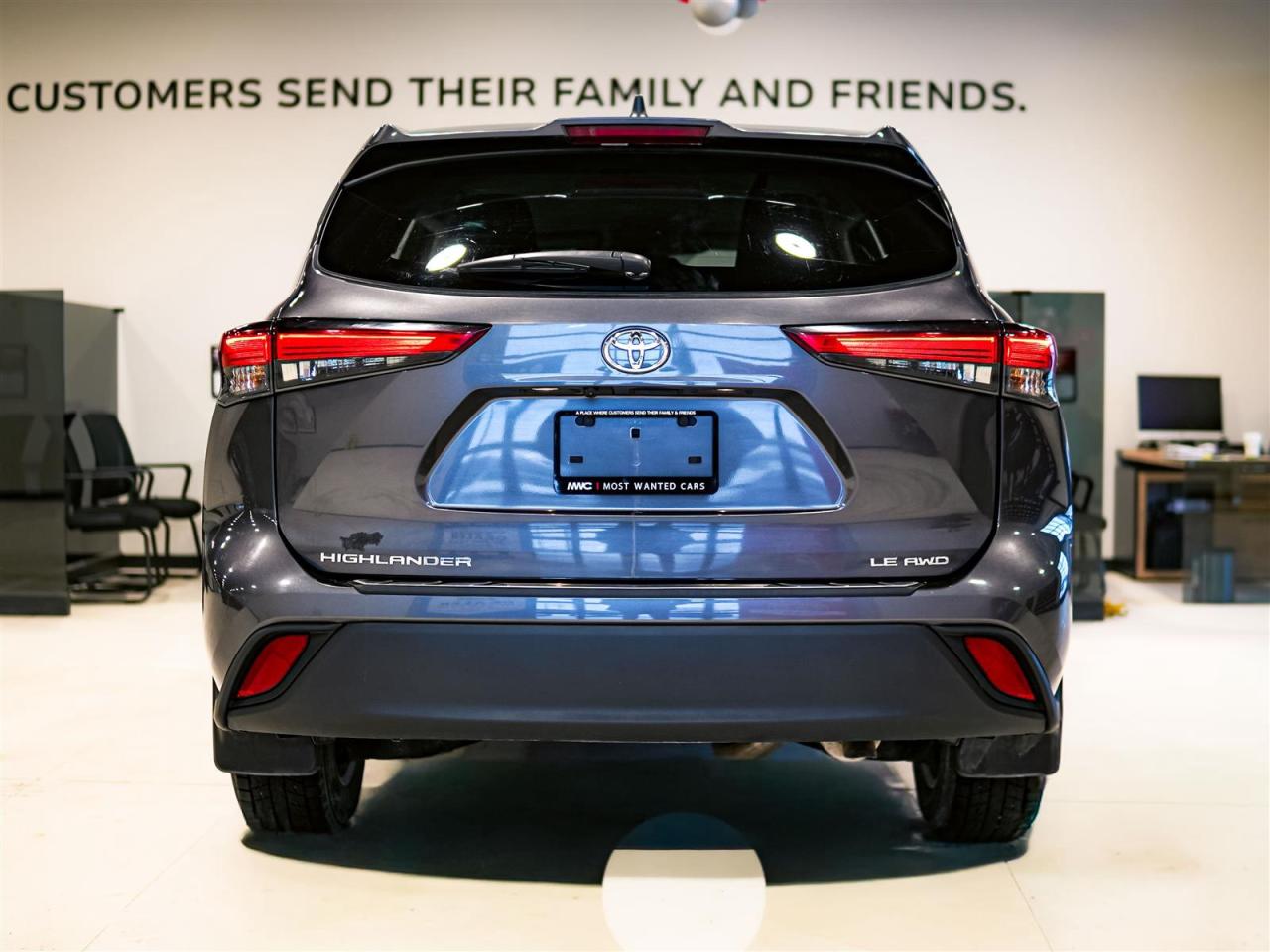 2022 Toyota Highlander LE AWD | NO ACCIDENTS | BLIND SPOT | ALLOYS Photo
