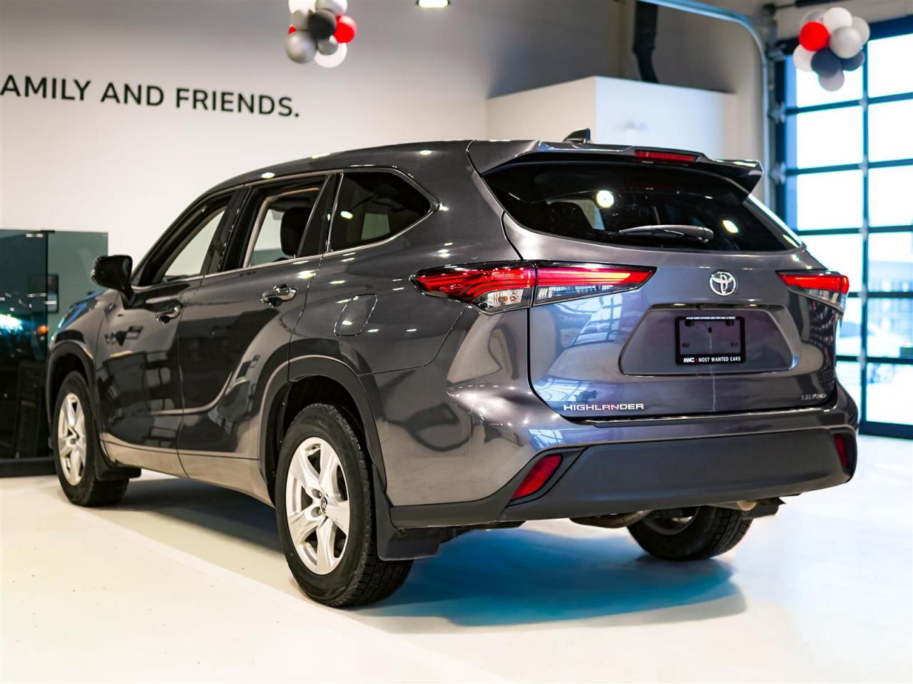 2022 Toyota Highlander LE AWD | NO ACCIDENTS | BLIND SPOT | ALLOYS Photo