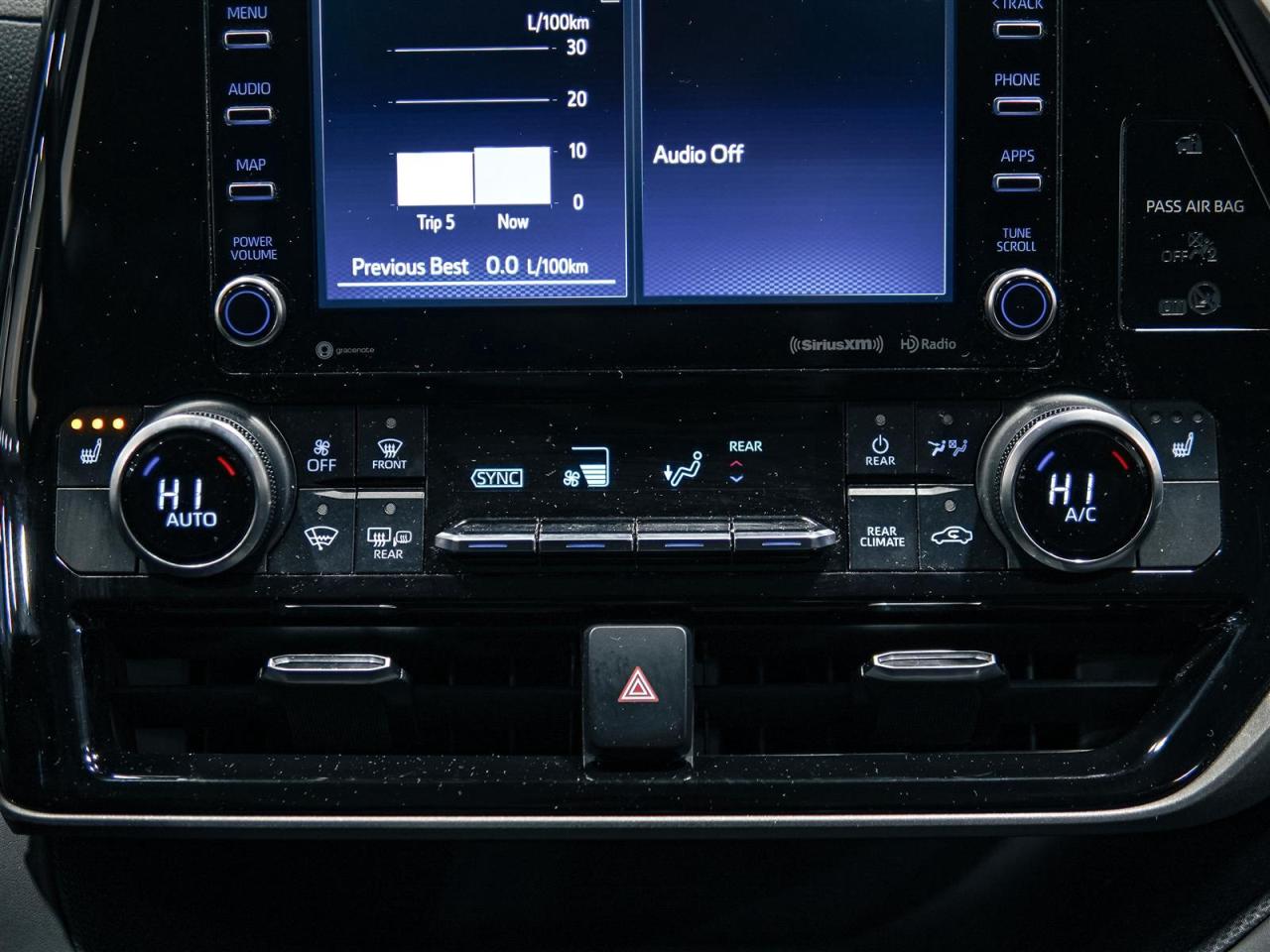 2022 Toyota Highlander LE AWD | NO ACCIDENTS | BLIND SPOT | ALLOYS Photo