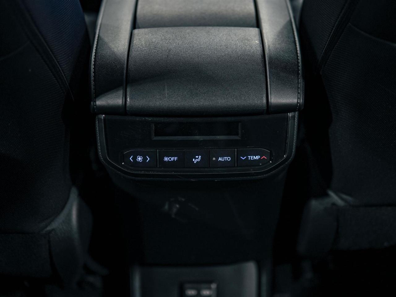 2022 Toyota Highlander LE AWD | NO ACCIDENTS | BLIND SPOT | ALLOYS Photo