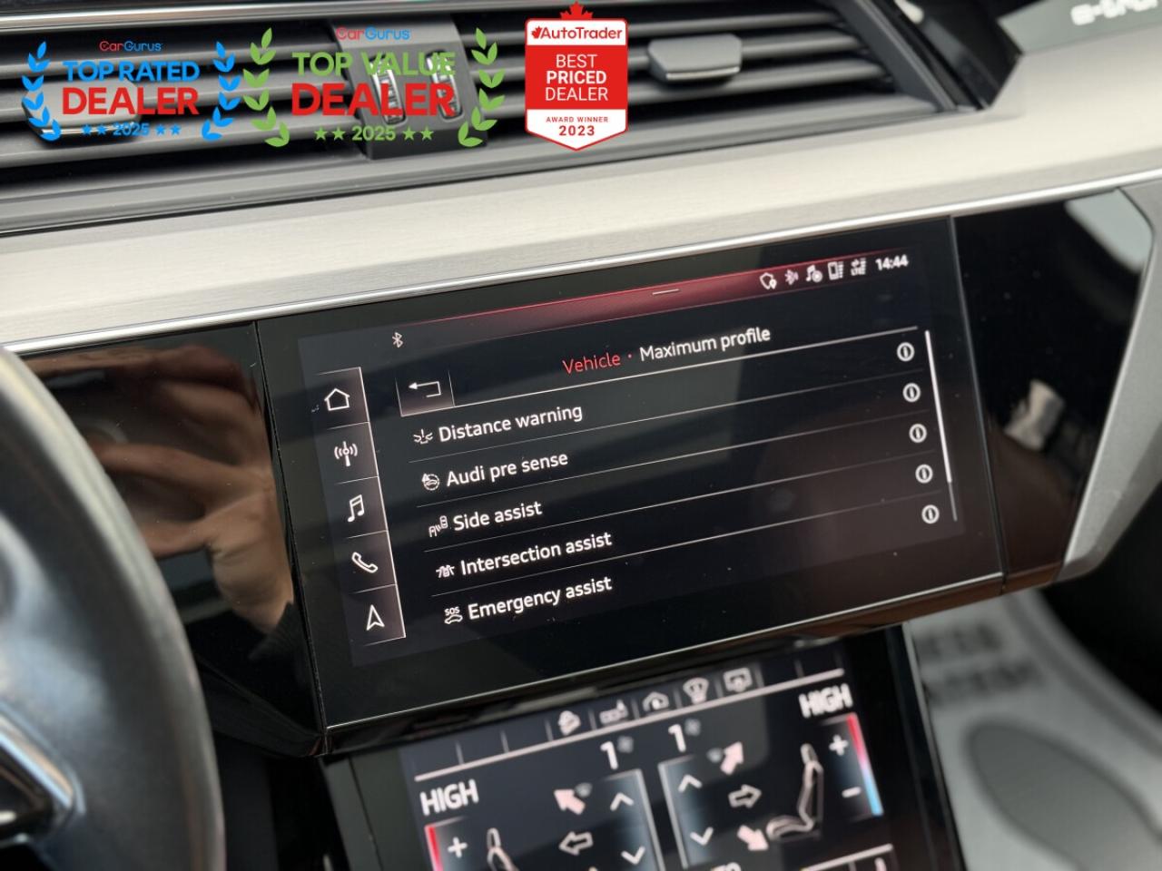 2019 Audi E-Tron TECHNIK | B&O | HUD | PANO | LOADED Photo