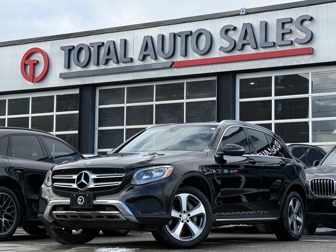 2017 Mercedes-Benz GLC-Class 300 | PREMIUM | PANO | NAVI | LOADED Photo0